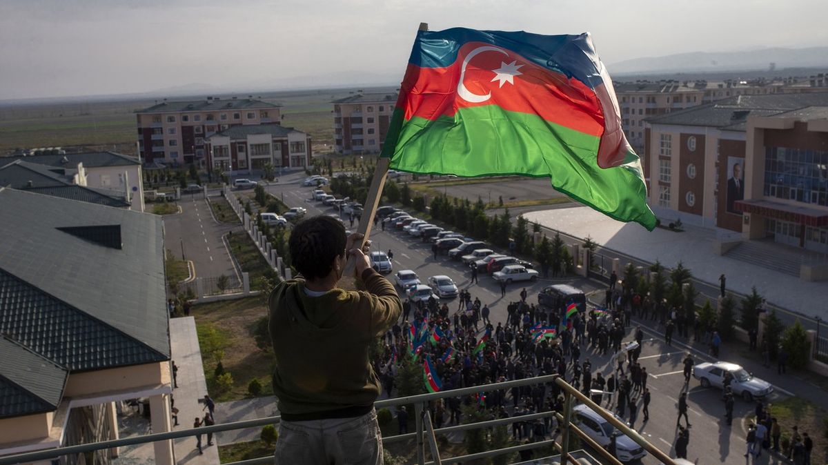 Nevyhrál Ázerbájdžán, ale hlavně Rusko, říká expertka o Karabachu